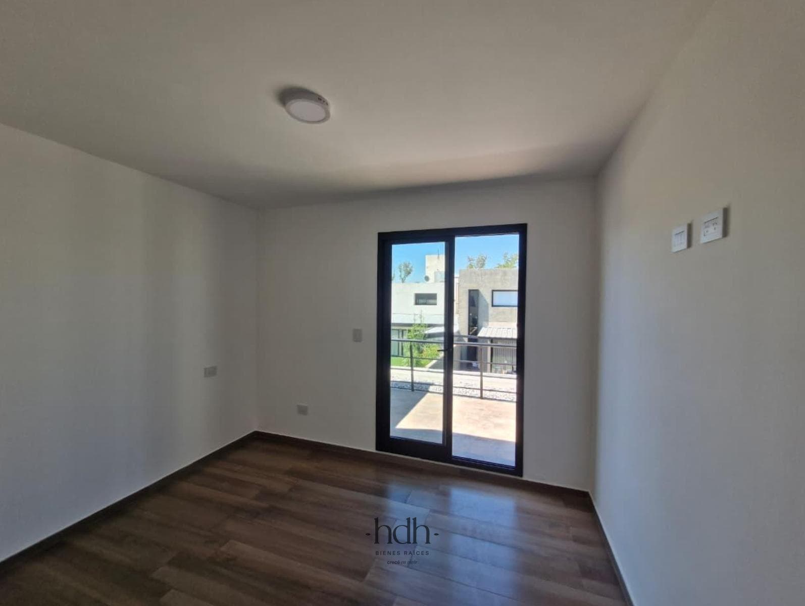 Casa venta 4 dormitorios 3 baños en Greenville II