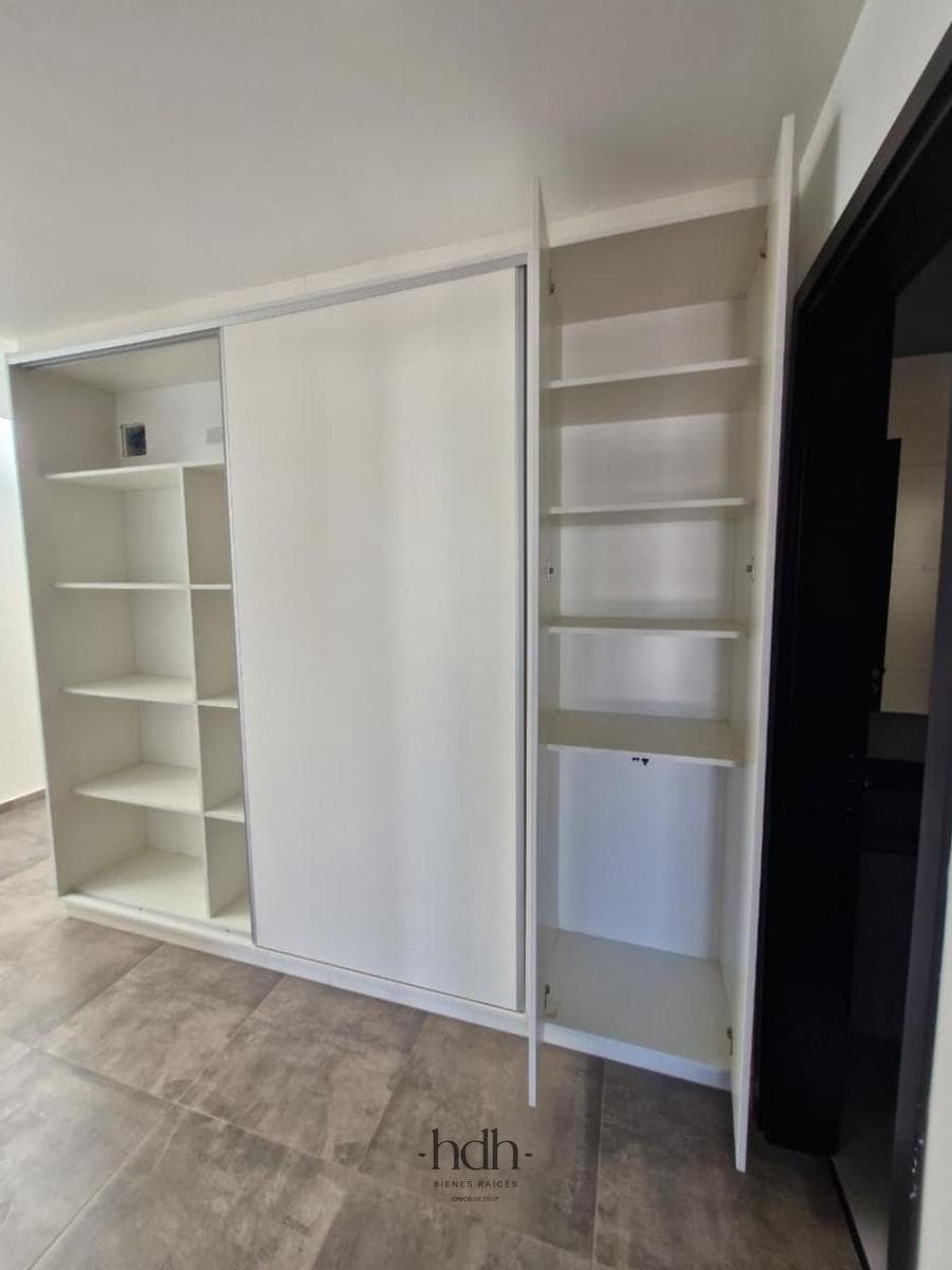 Casa venta 4 dormitorios 3 baños en Greenville II