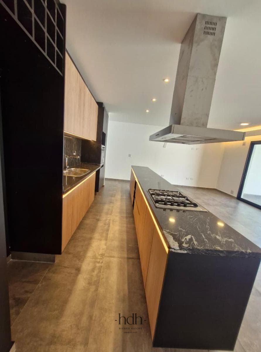Casa venta 4 dormitorios 3 baños en Greenville II