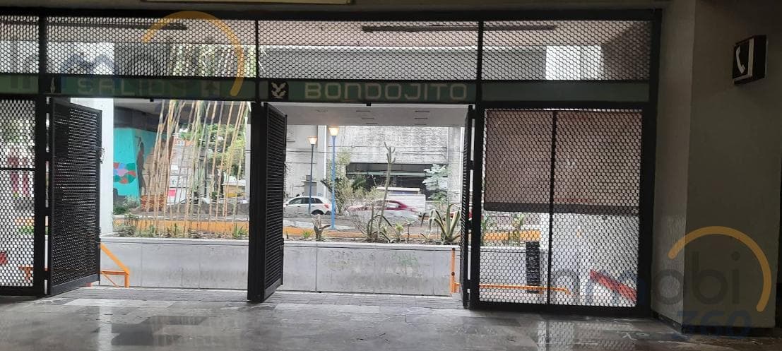 Huge property available just minutes from the Bondojito subway station