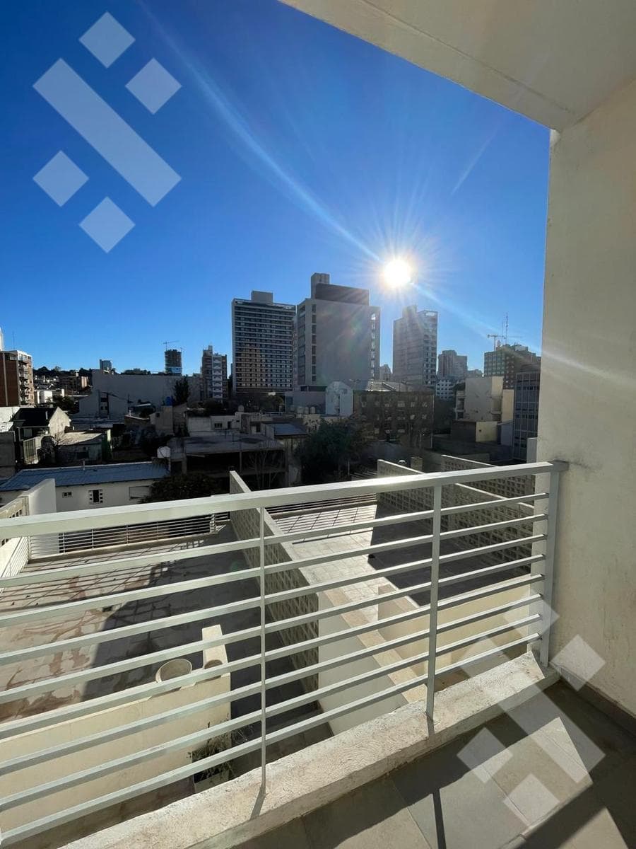 FURNISHED 1-BEDROOM APARTMENT FOR RENT WITH A BALCONY AND 2 TERRACES - DOWNTOWN - NEUQUÉN