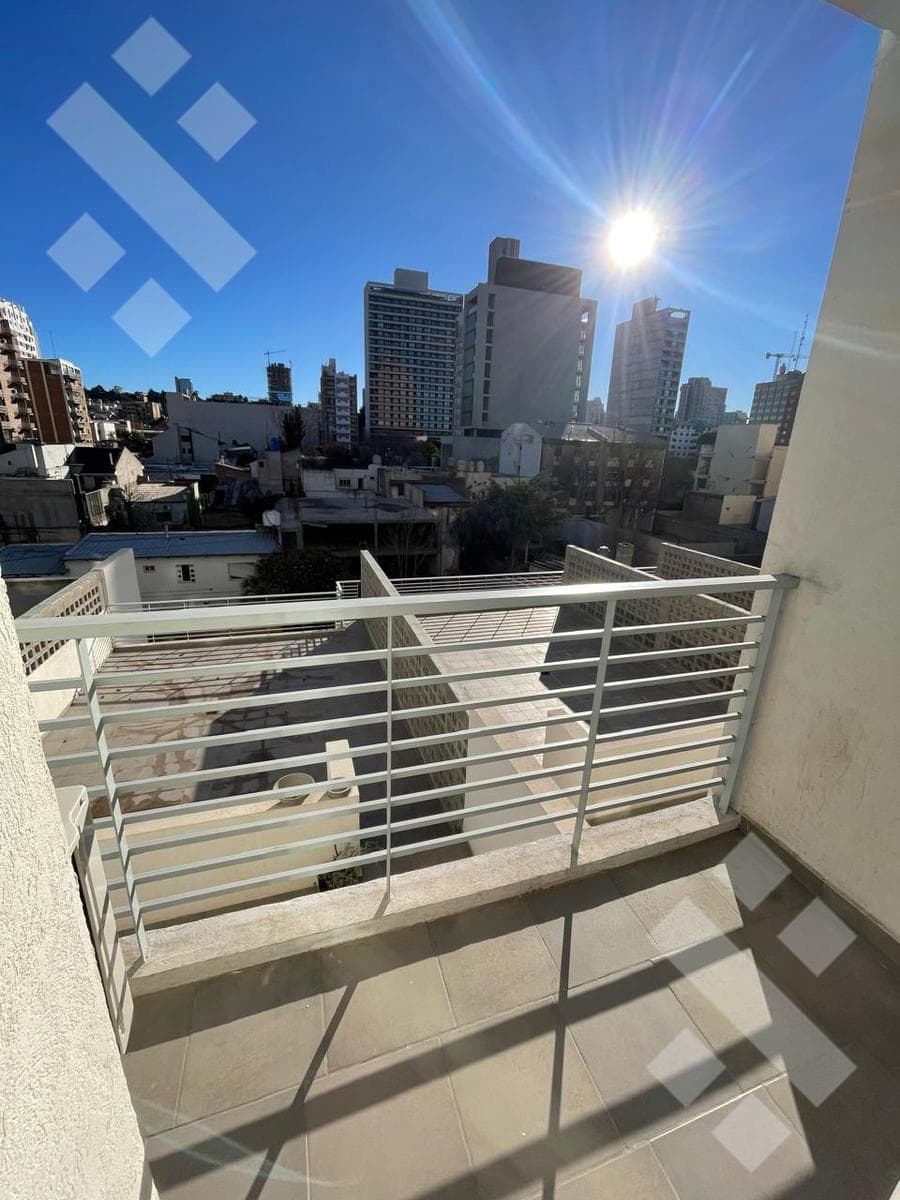 FURNISHED 1-BEDROOM APARTMENT FOR RENT WITH A BALCONY AND 2 TERRACES - DOWNTOWN - NEUQUÉN