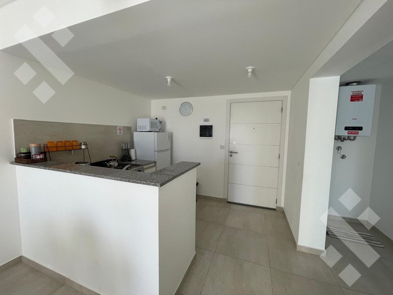FURNISHED 1-BEDROOM APARTMENT FOR RENT WITH A BALCONY AND 2 TERRACES - DOWNTOWN - NEUQUÉN