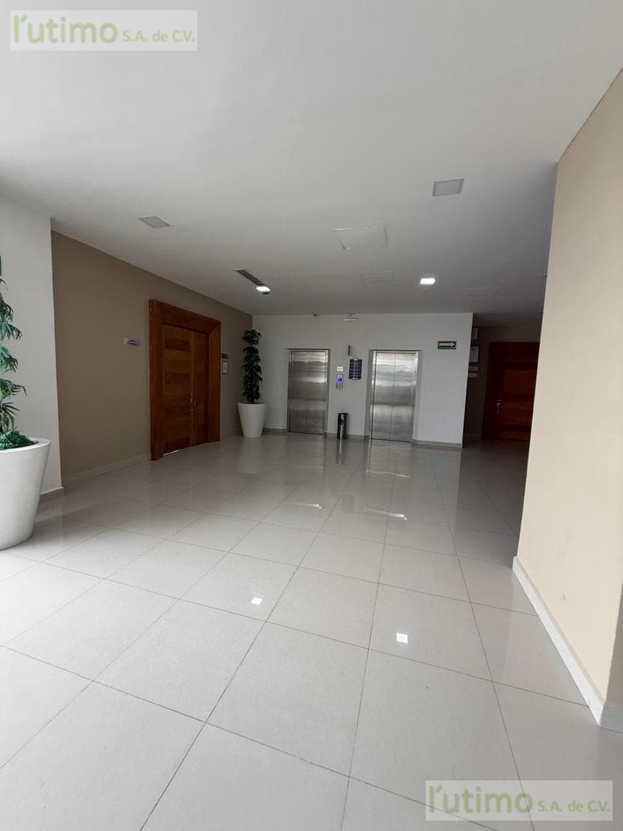 OFFICES IN A CENTRAL BUILDING, LEÓN, GUANAJUATO