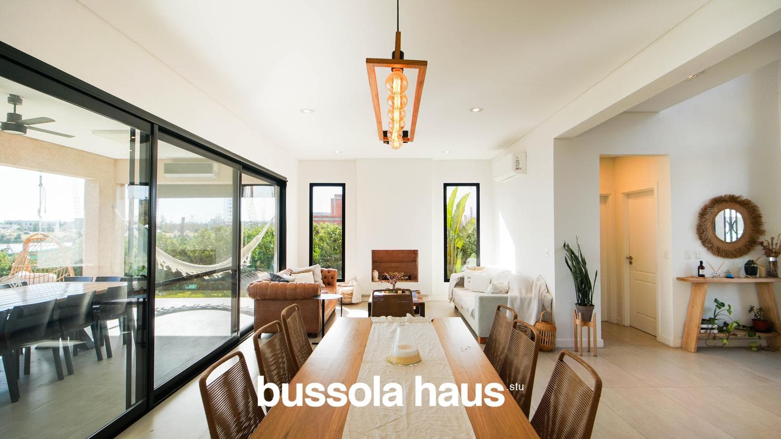 House for Sale by the Lagoon in Naudir