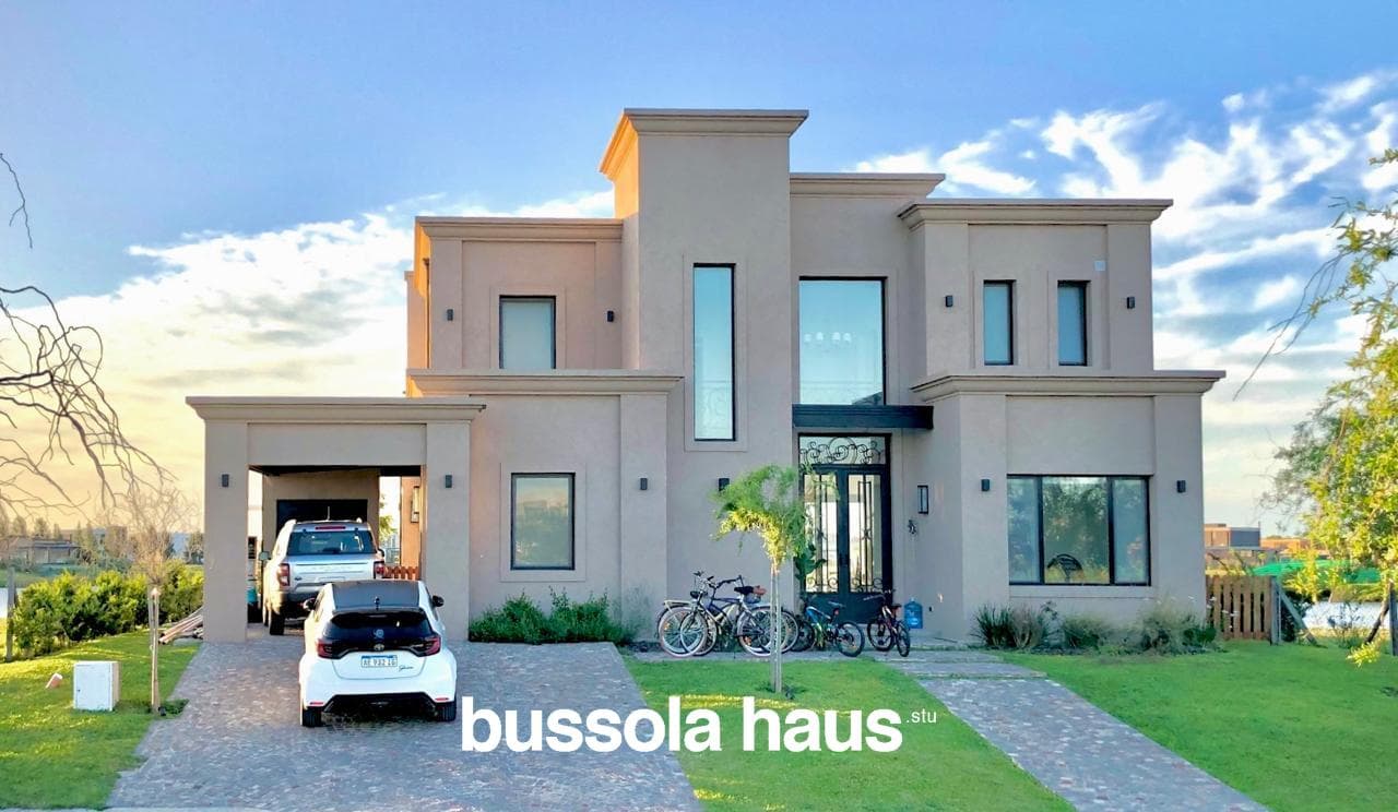 House for Sale by the Lagoon in Naudir