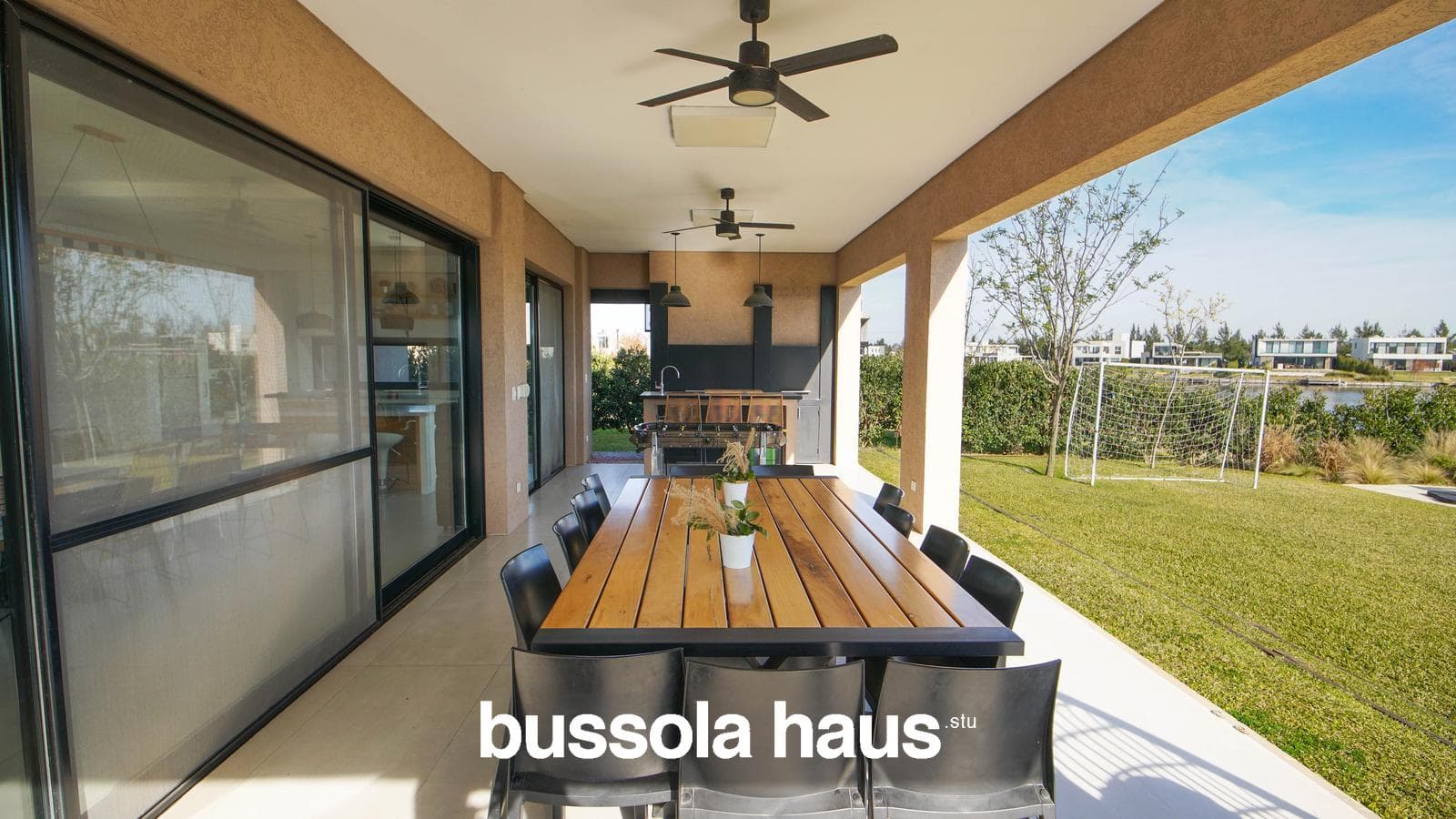 House for Sale by the Lagoon in Naudir
