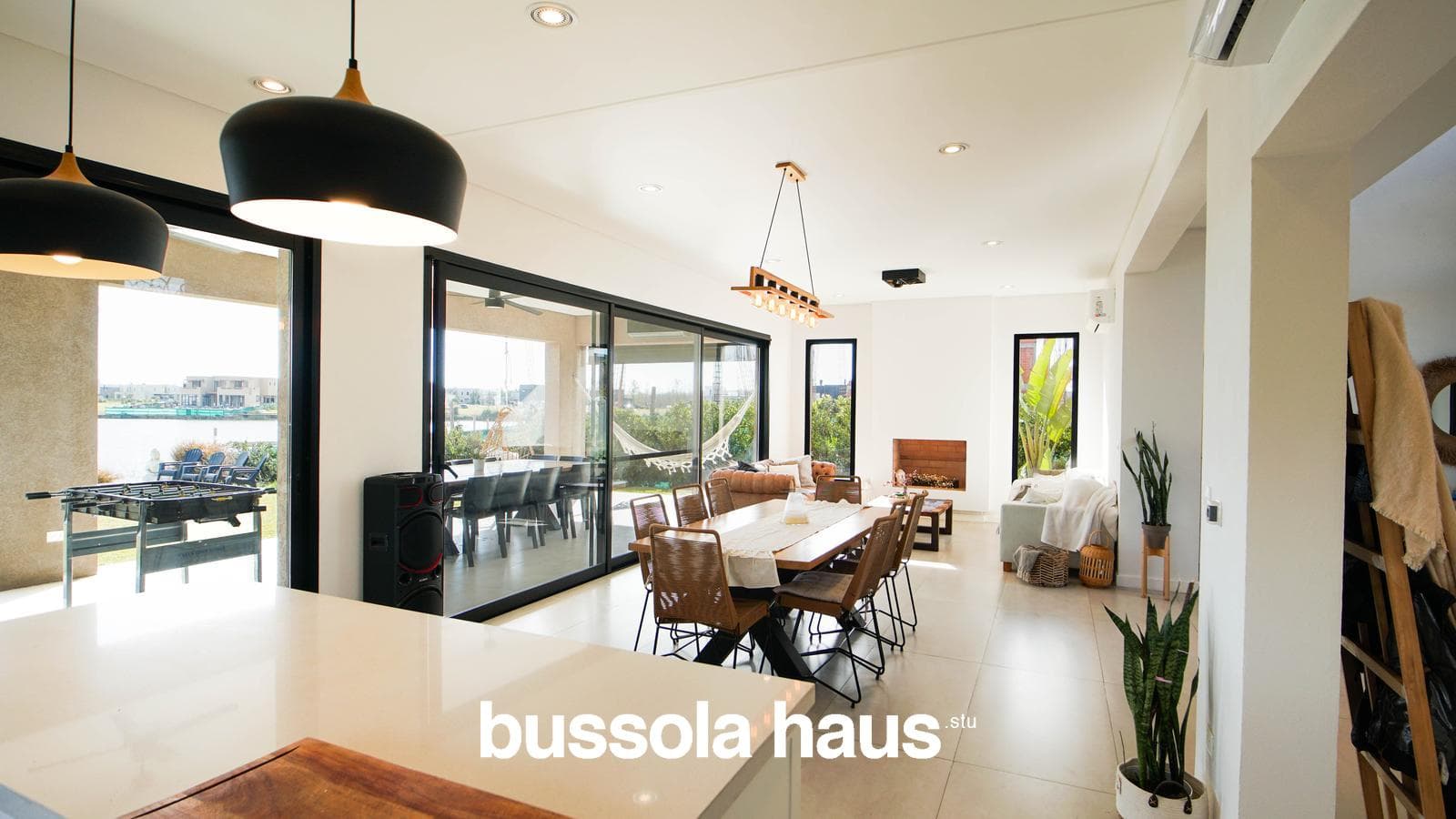 House for Sale by the Lagoon in Naudir