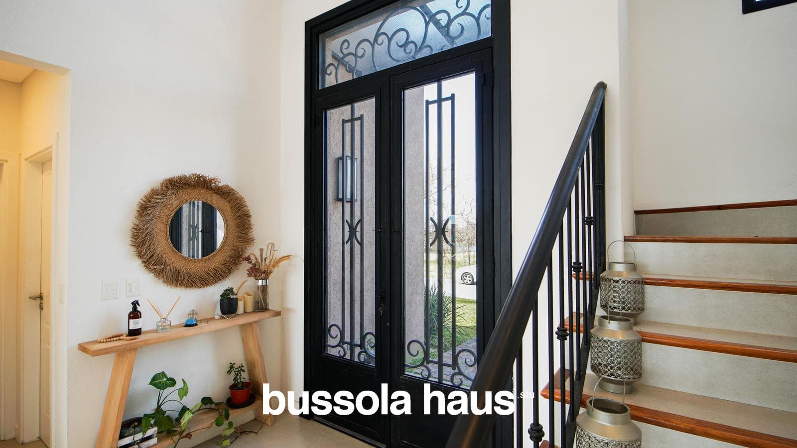 House for Sale by the Lagoon in Naudir