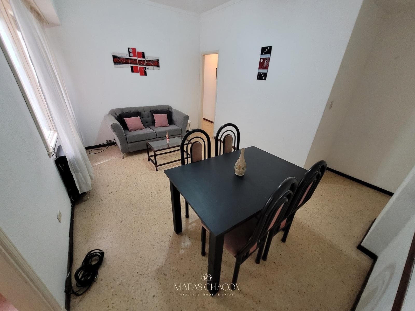 OPPORTUNITY!! 2-room apartment just a few meters from Plaza Colón and the ocean!