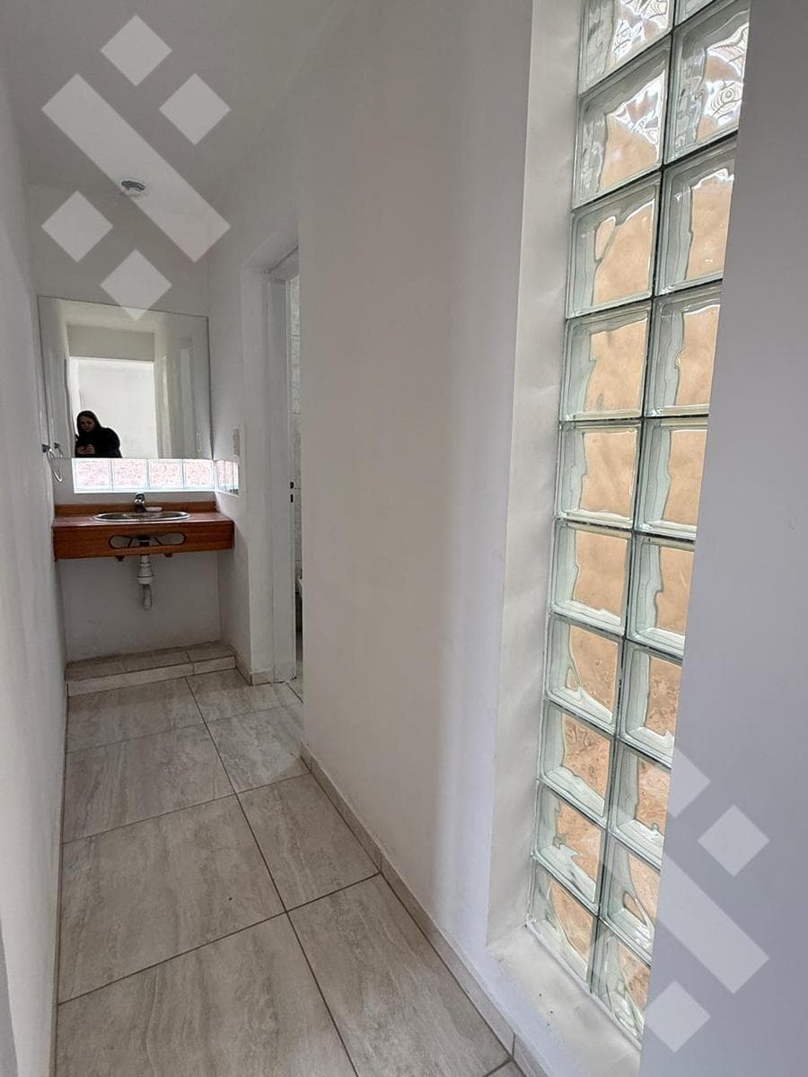 FOR RENT - HOUSE - 2 BEDROOMS - WITH POOL - LA CASONA NEIGHBORHOOD - PLOTTIER