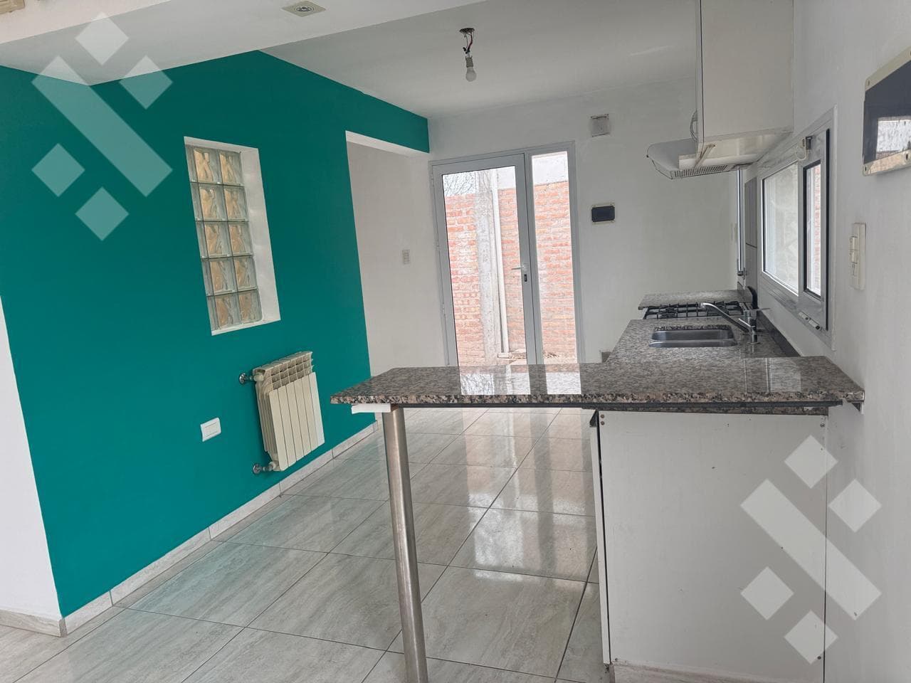 FOR RENT - HOUSE - 2 BEDROOMS - WITH POOL - LA CASONA NEIGHBORHOOD - PLOTTIER