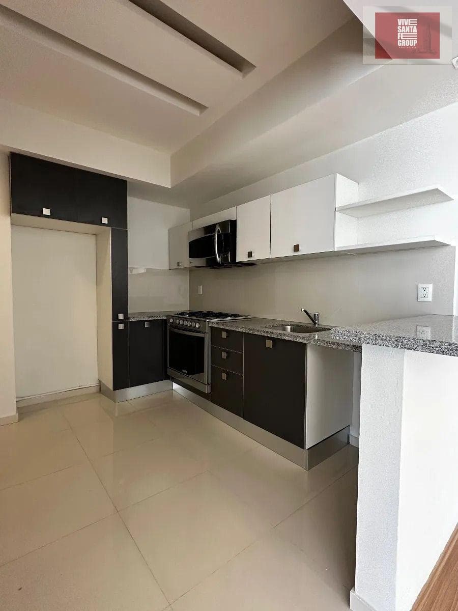 APARTMENT FOR SALE IN CENTRAL PARK INTERLOMAS.