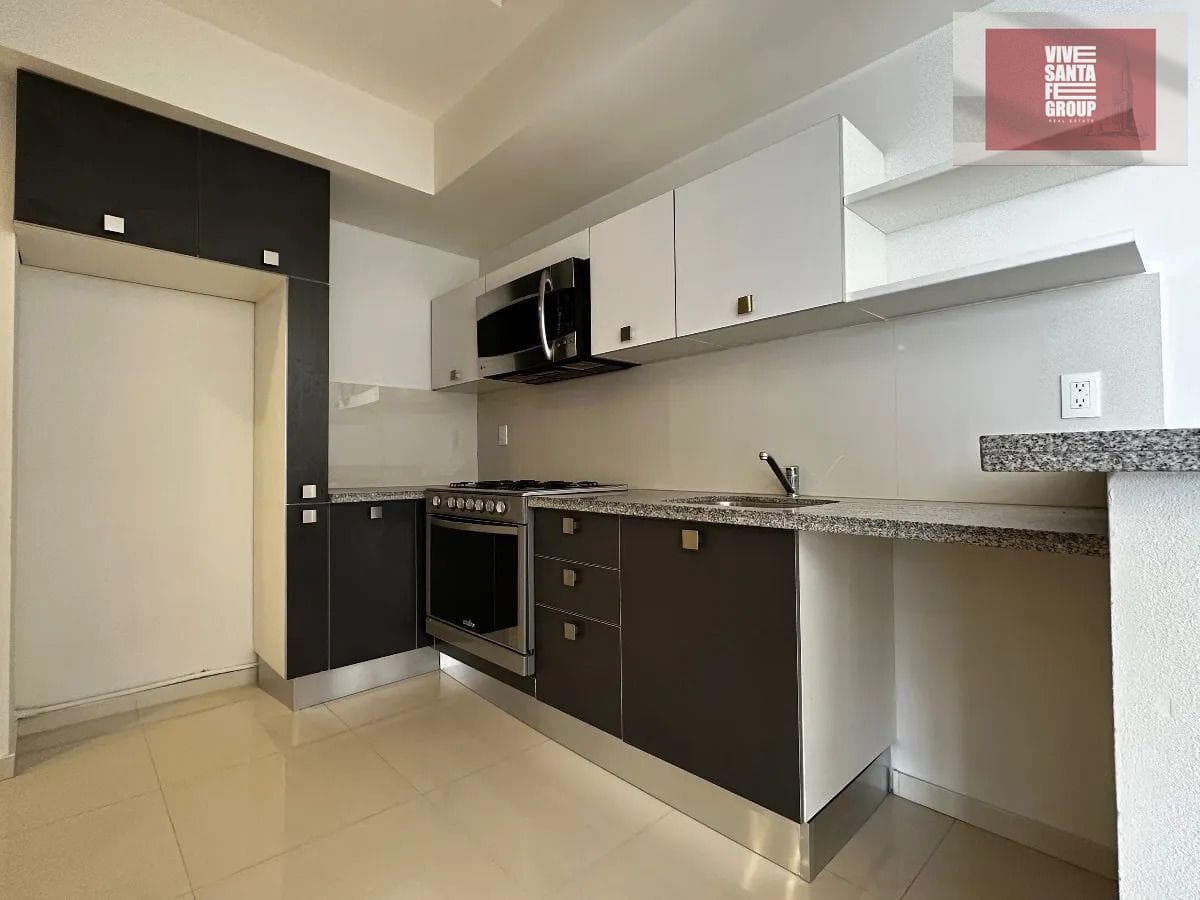 APARTMENT FOR SALE IN CENTRAL PARK INTERLOMAS.
