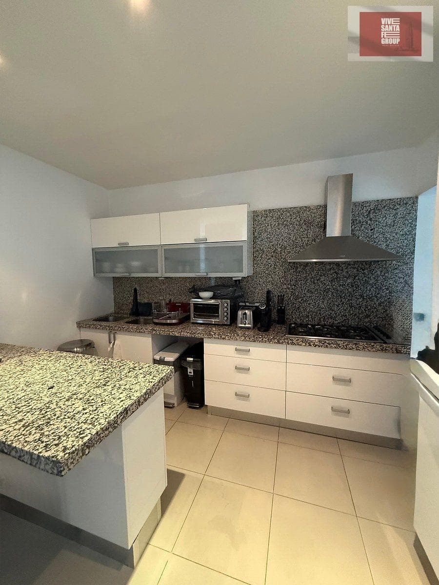 FOR SALE ON SANTA FE AVENUE! Apartment with a beautiful view.