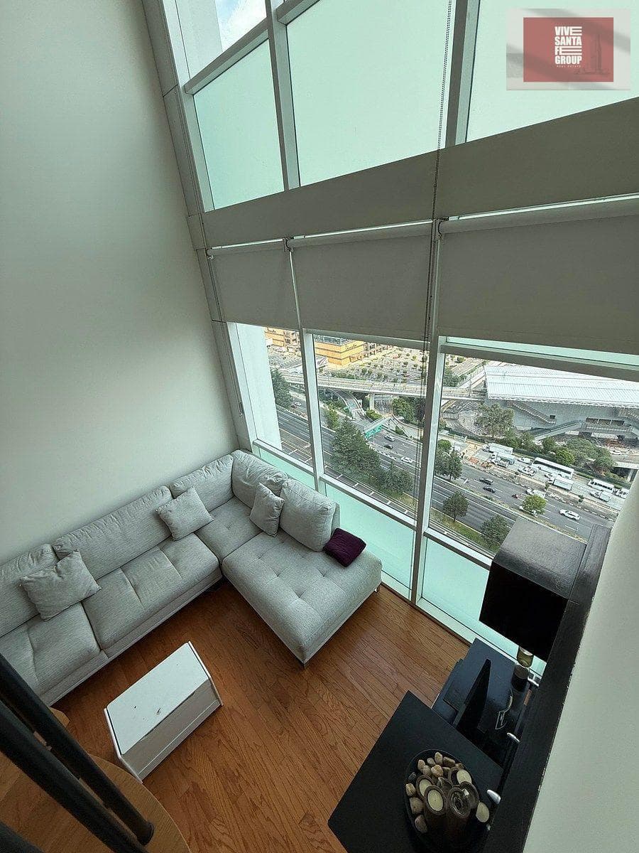?????TWO-STORY APARTMENT FOR SALE IN SANTA FE.