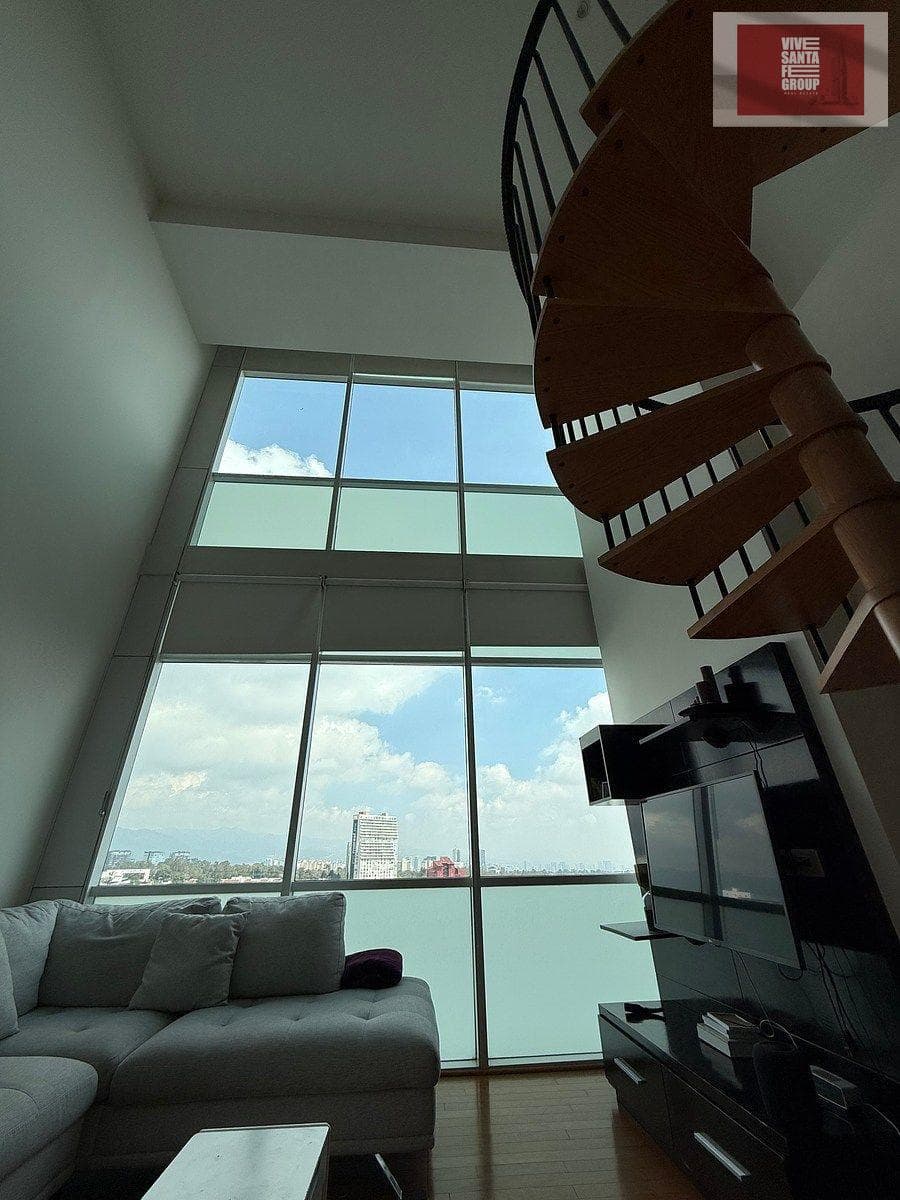?????TWO-STORY APARTMENT FOR SALE IN SANTA FE.