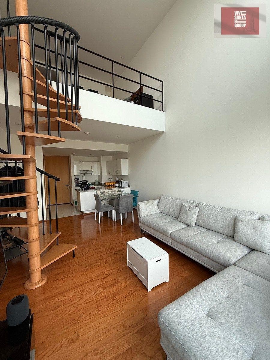 ?????TWO-STORY APARTMENT FOR SALE IN SANTA FE.