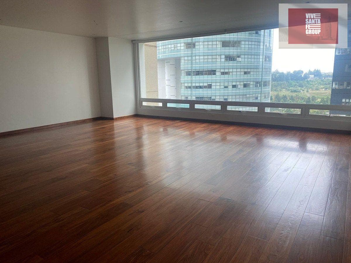 REMODELED APARTMENT FOR SALE IN GRAND SANTA FE.