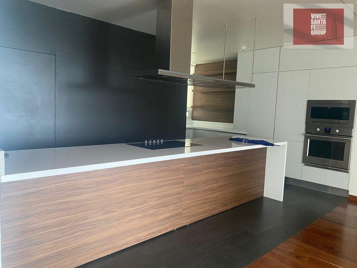 REMODELED APARTMENT FOR SALE IN GRAND SANTA FE.