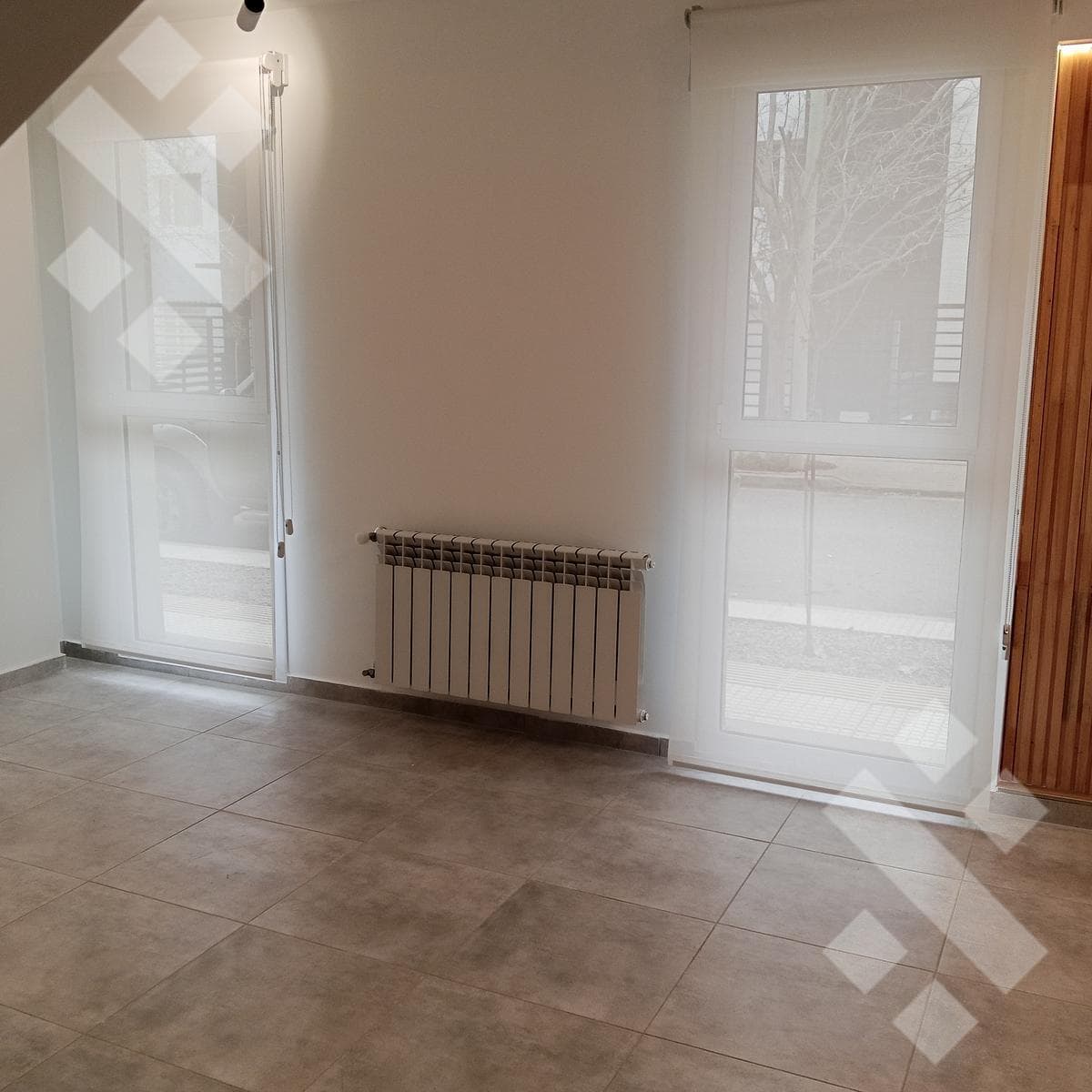 BRAND-NEW DUPLEX FOR RENT, TWO BEDROOMS / MERCANTILES NEIGHBORHOOD