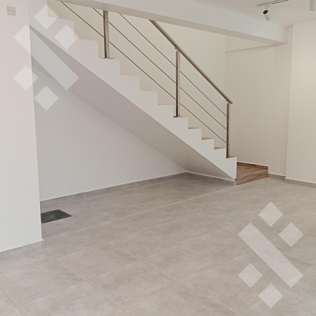 BRAND-NEW DUPLEX FOR RENT, TWO BEDROOMS / MERCANTILES NEIGHBORHOOD