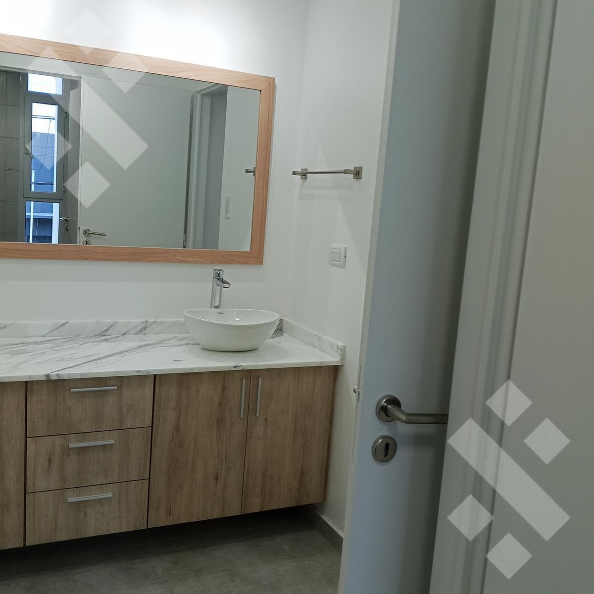 BRAND-NEW DUPLEX FOR RENT, TWO BEDROOMS / MERCANTILES NEIGHBORHOOD