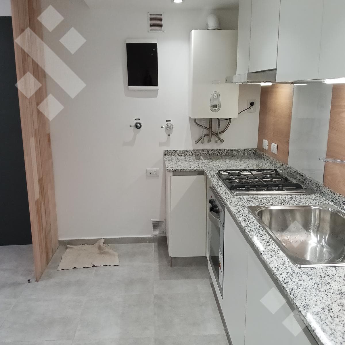 BRAND-NEW DUPLEX FOR RENT, TWO BEDROOMS / MERCANTILES NEIGHBORHOOD
