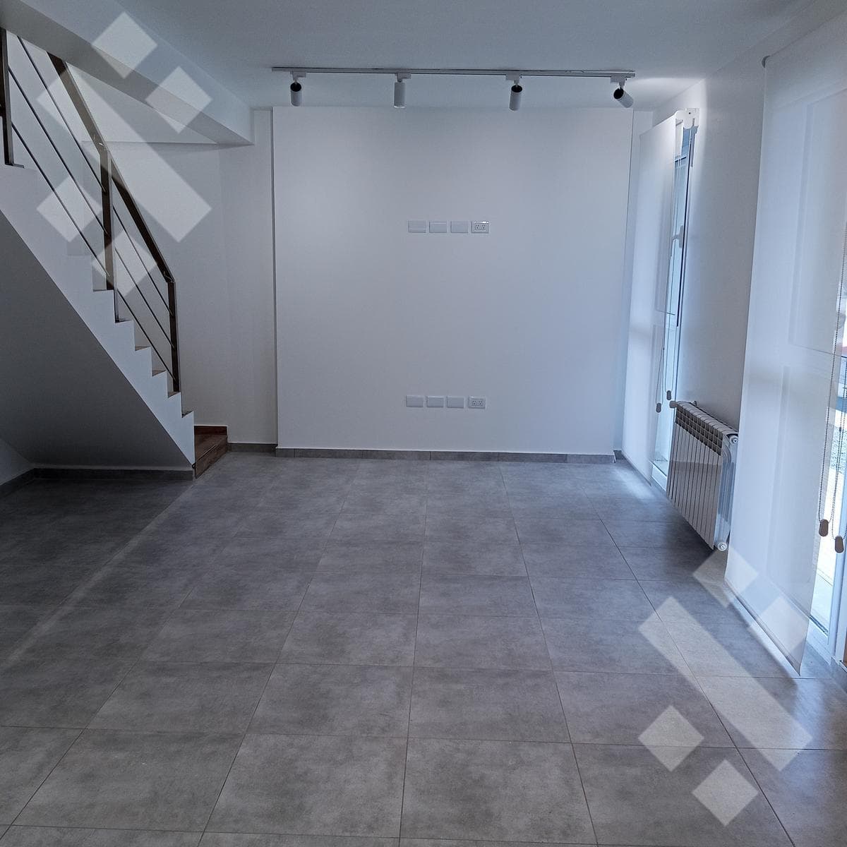 BRAND-NEW DUPLEX FOR RENT, TWO BEDROOMS / MERCANTILES NEIGHBORHOOD