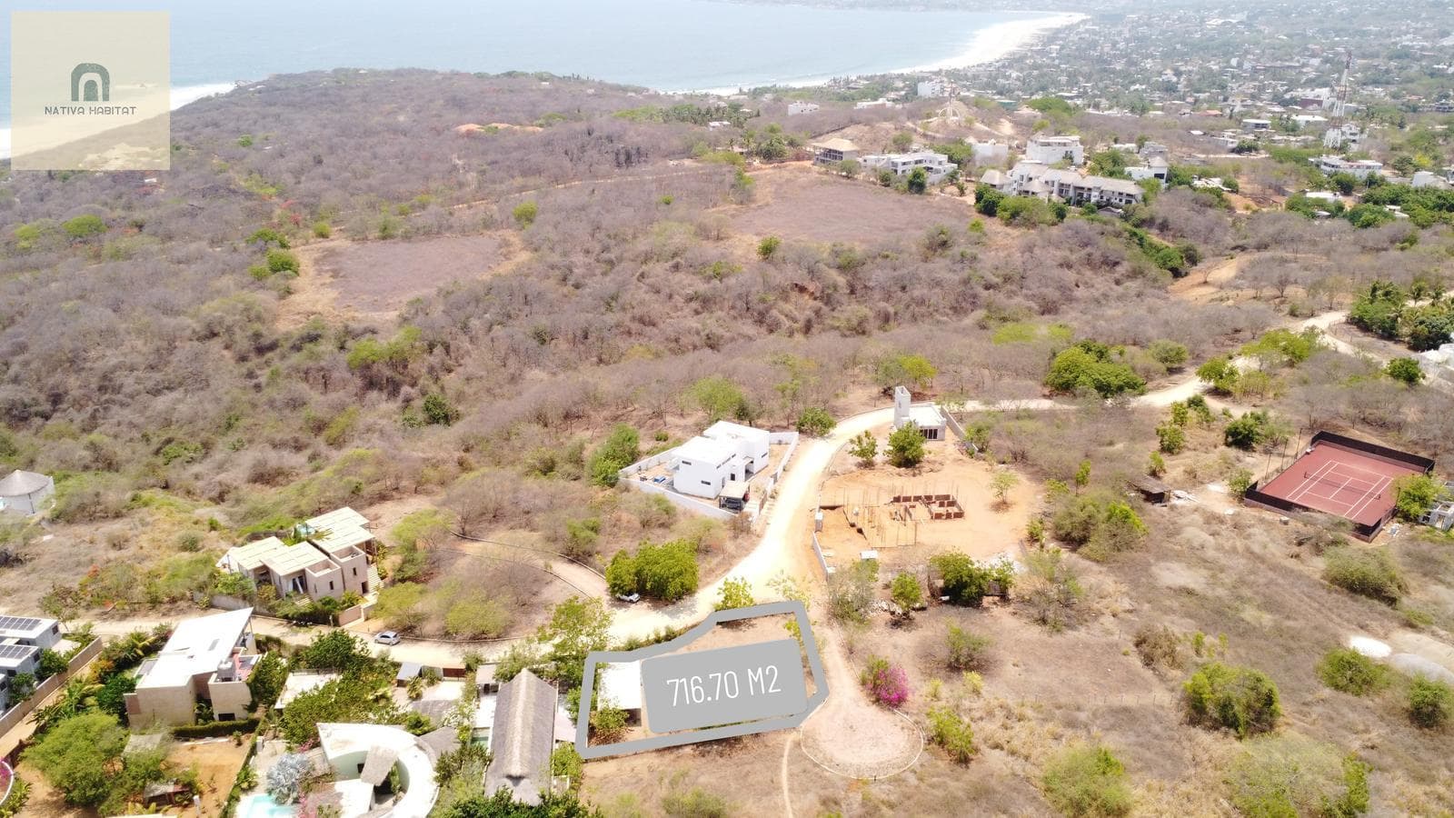 Lot on Av. de la Cruz La Barra, 1st Section