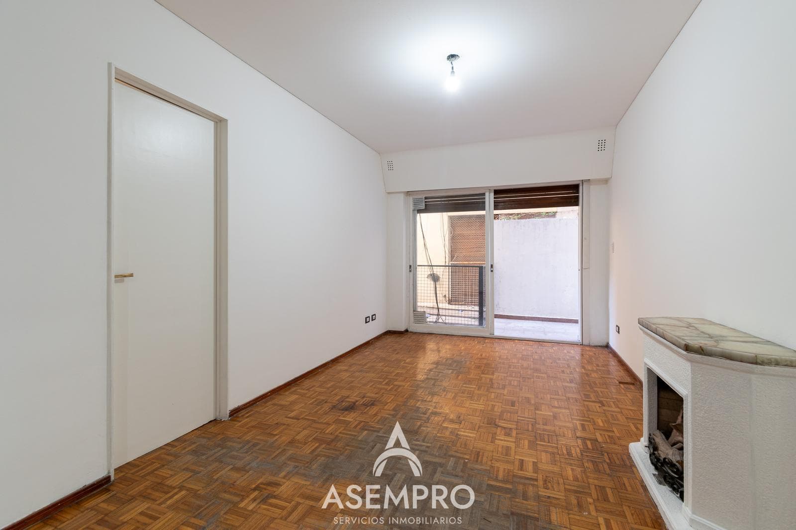 Three-room apartment with a balcony for sale in Balvanera