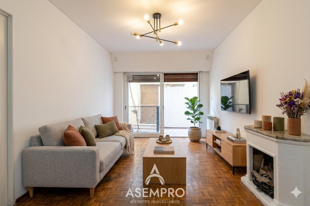 Three-room apartment with a balcony for sale in Balvanera