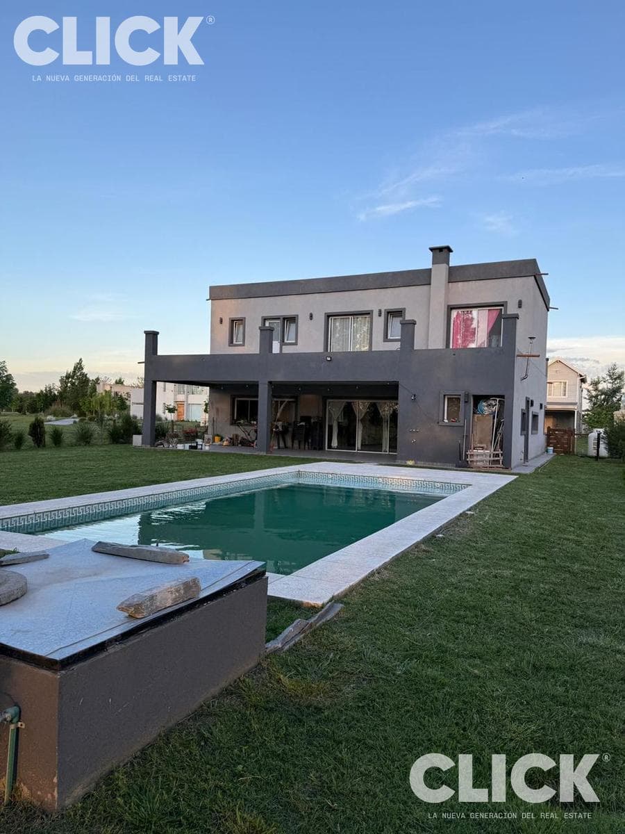 4-room house for rent in the Lagos de San Eliseo Gated Community