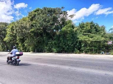 Land for Sale on Nichupte Avenue, Mixed-Use Zoning, in Cancún C4145