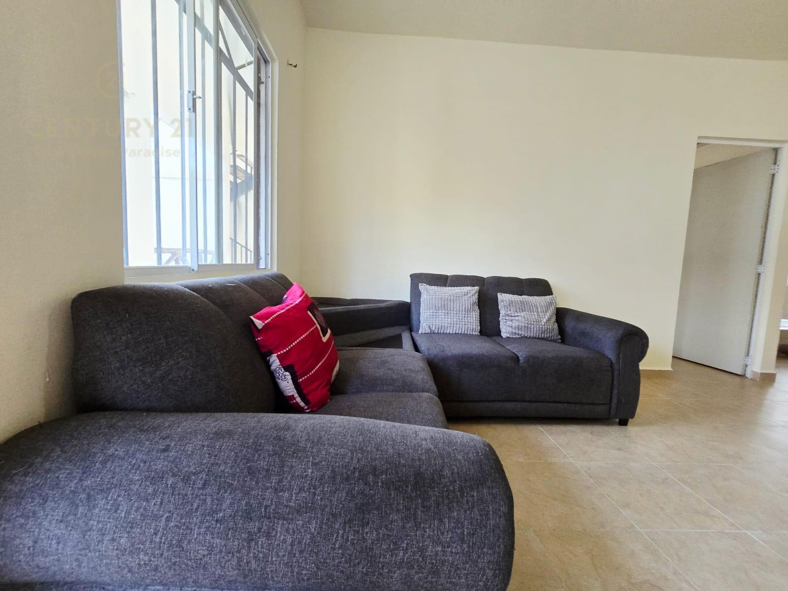 Rent a furnished 2-bedroom apartment in Real Ibiza Plus | Playa del Carmen P4629