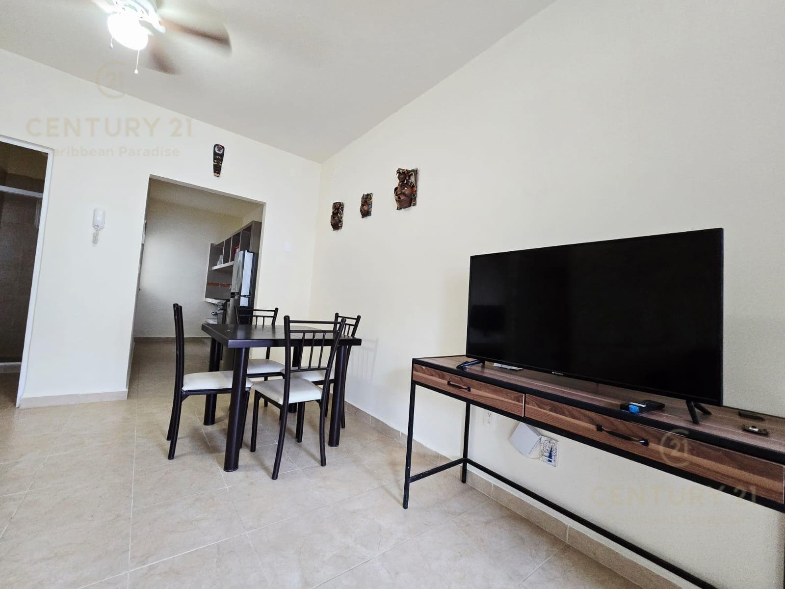 Rent a furnished 2-bedroom apartment in Real Ibiza Plus | Playa del Carmen P4629