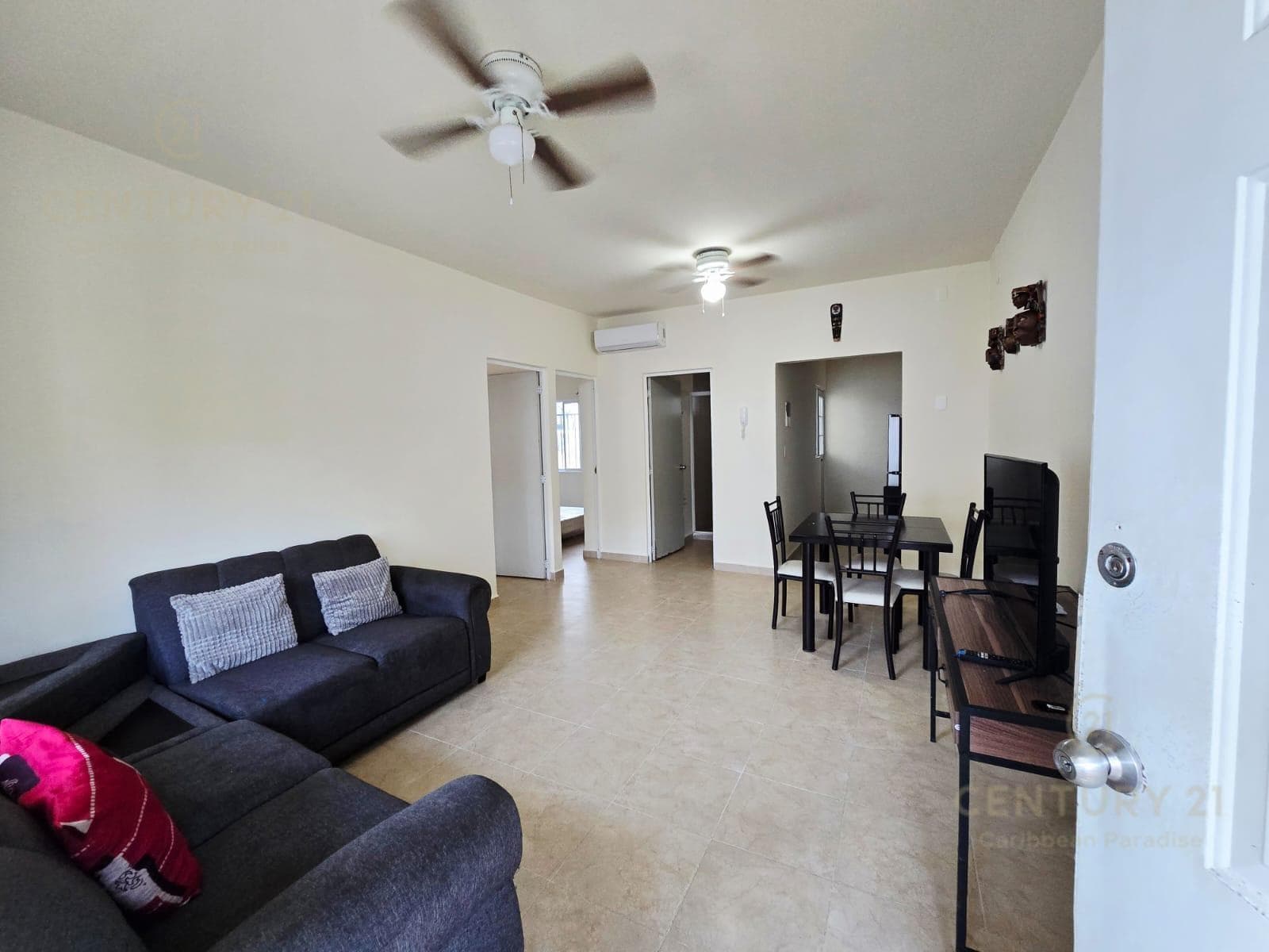 Rent a furnished 2-bedroom apartment in Real Ibiza Plus | Playa del Carmen P4629