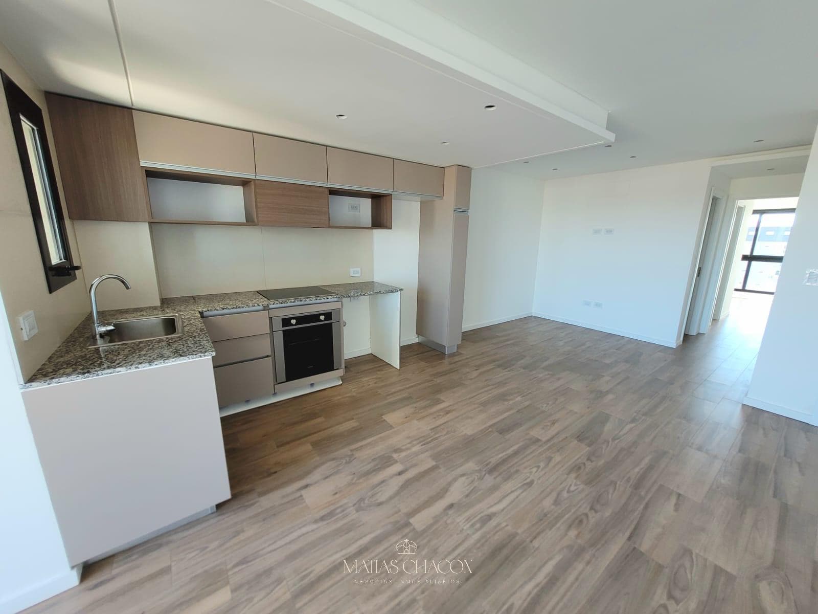 OPPORTUNITY!! Brand-new 2-room apartment