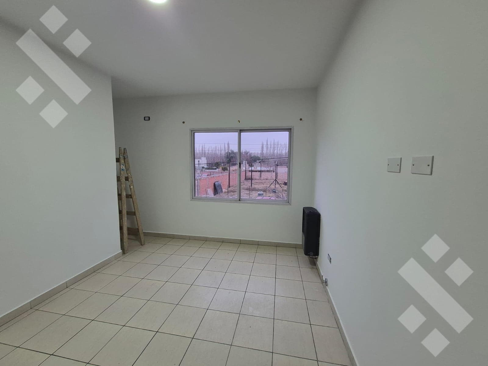 For Rent | 3-Bedroom Duplex | Plottier