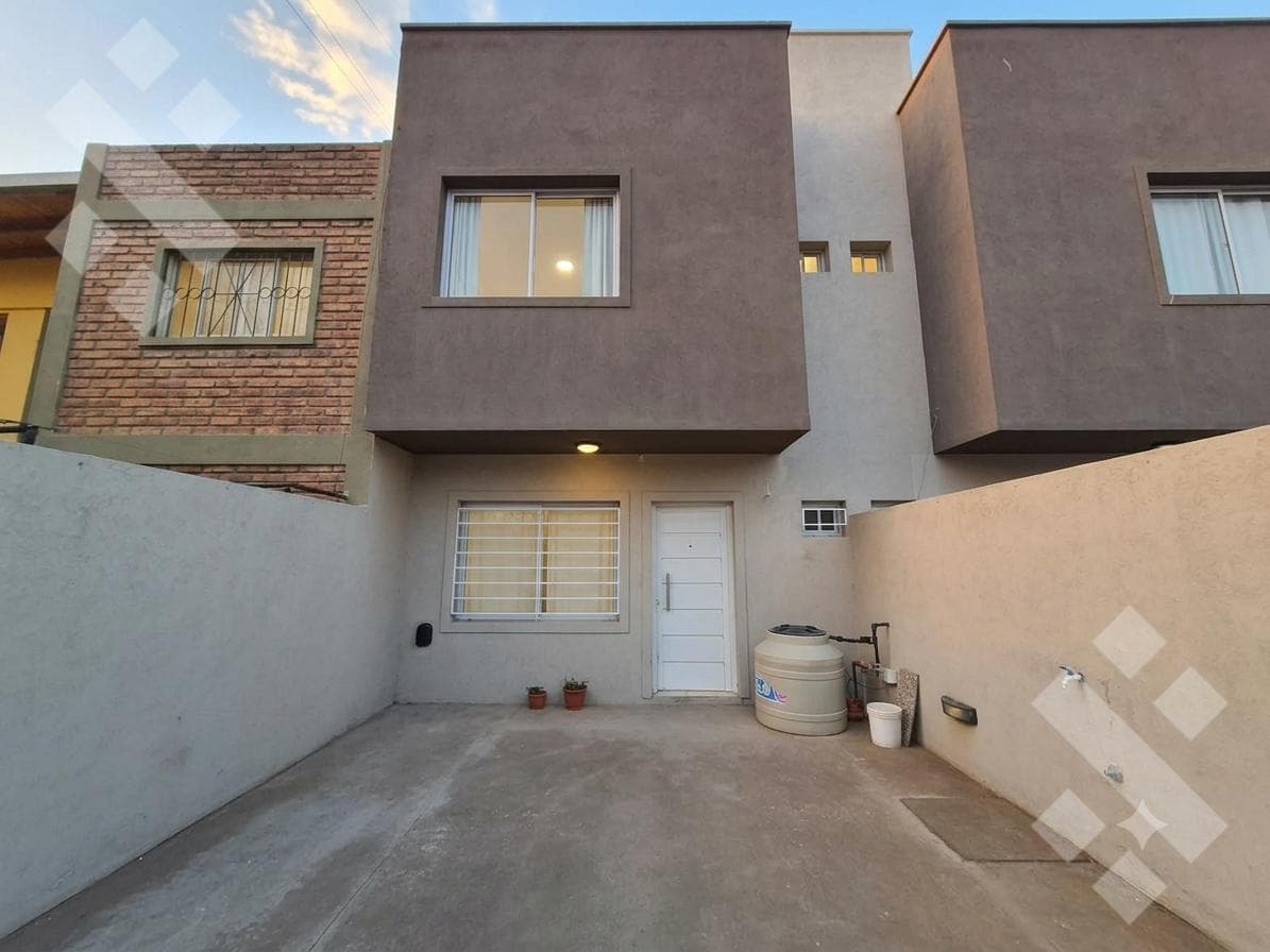 For Rent | 3-Bedroom Duplex | Plottier