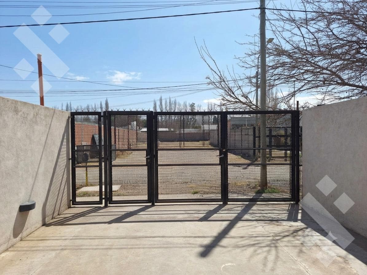 For Rent | 3-Bedroom Duplex | Plottier