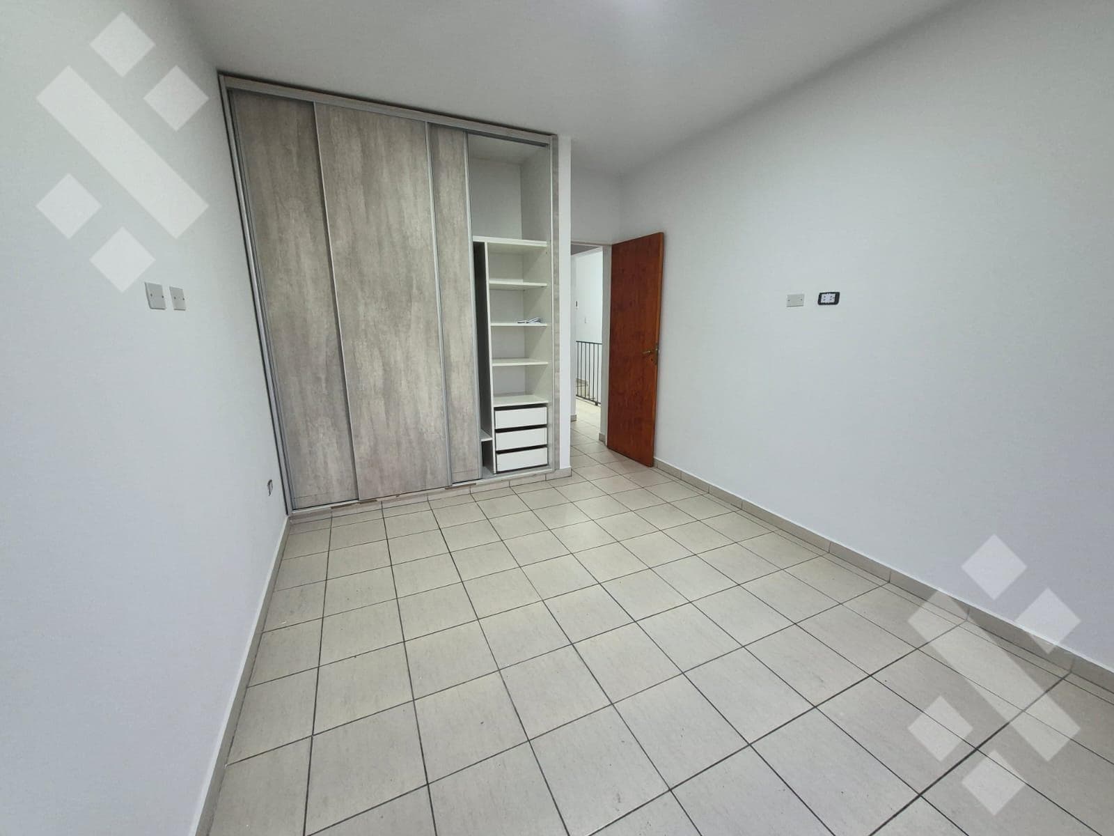 For Rent | 3-Bedroom Duplex | Plottier
