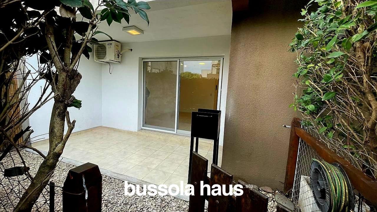 Two-room ground-floor apartment with a garden in Sendero