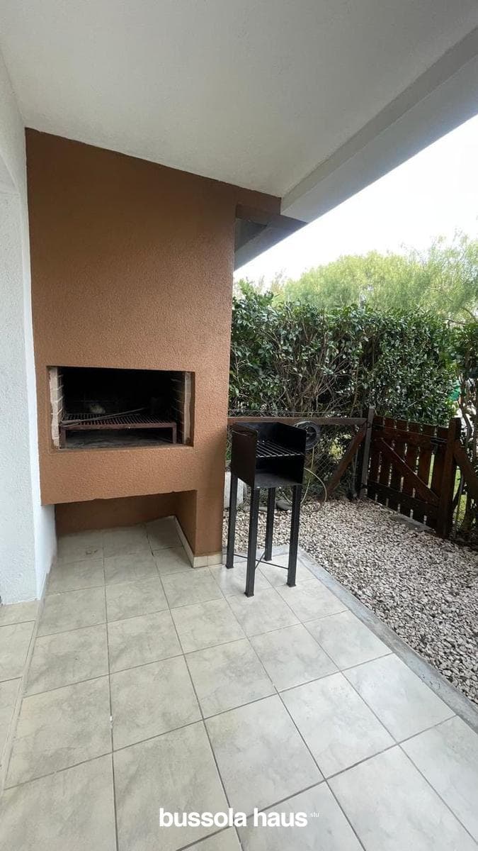 Two-room ground-floor apartment with a garden in Sendero