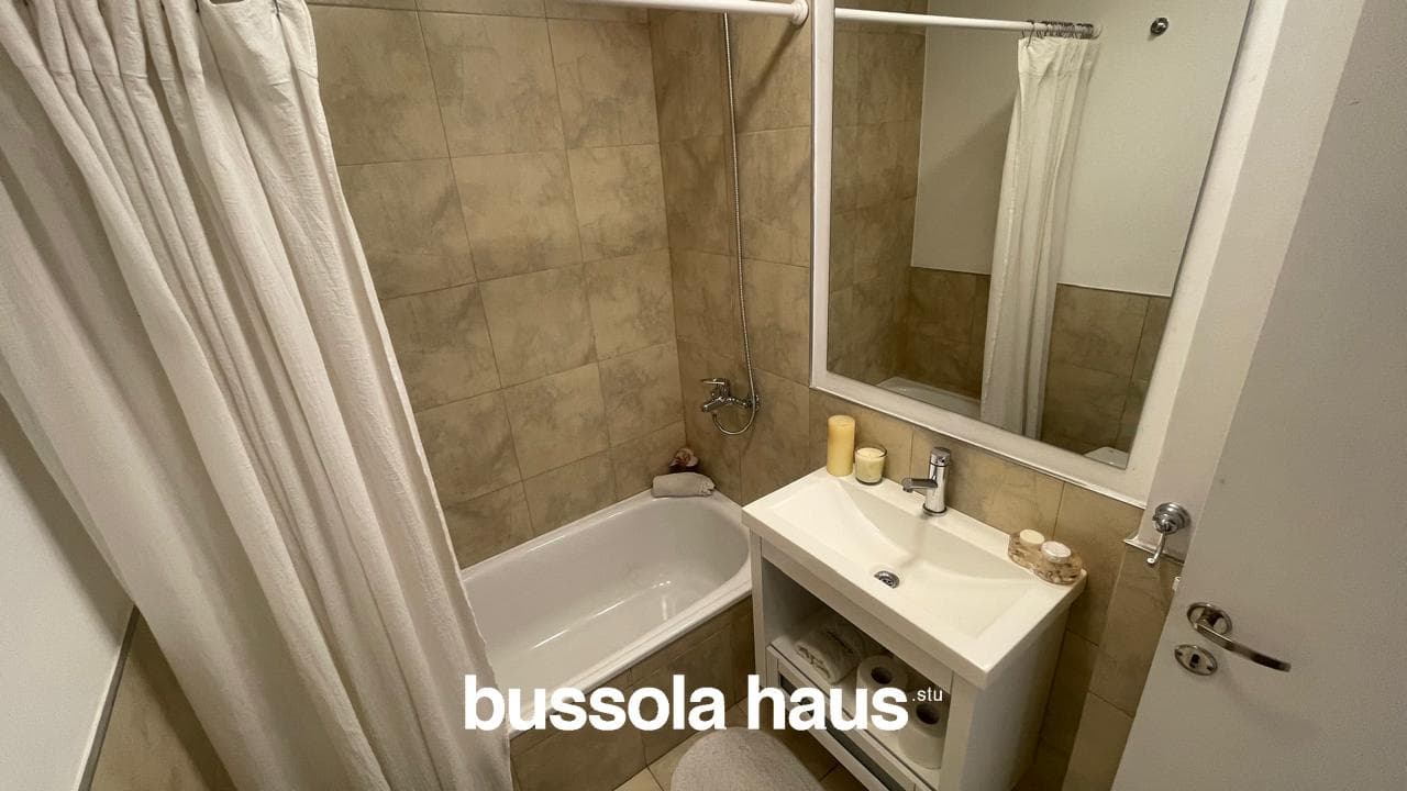 Two-room ground-floor apartment with a garden in Sendero