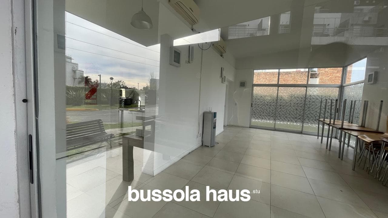 Two-room ground-floor apartment with a garden in Sendero