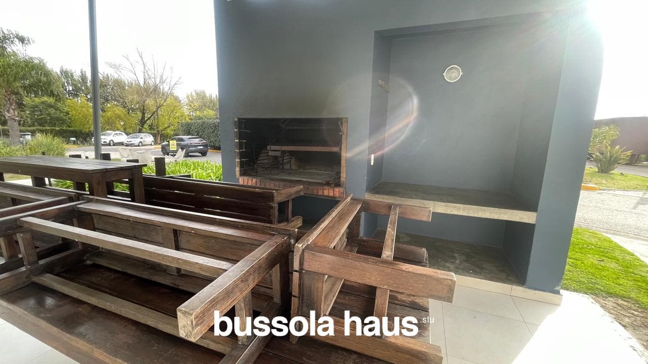 Two-room ground-floor apartment with a garden in Sendero