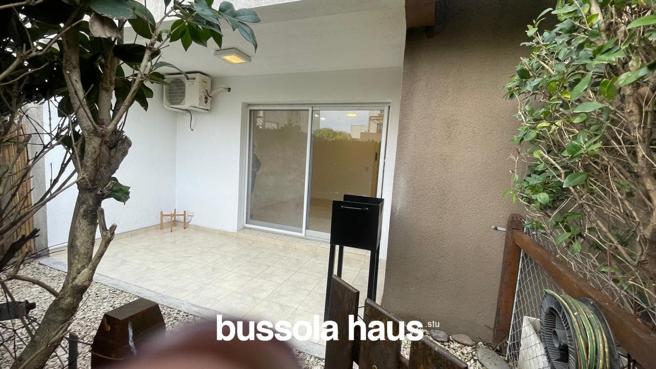 Two-room ground-floor apartment with a garden in Sendero