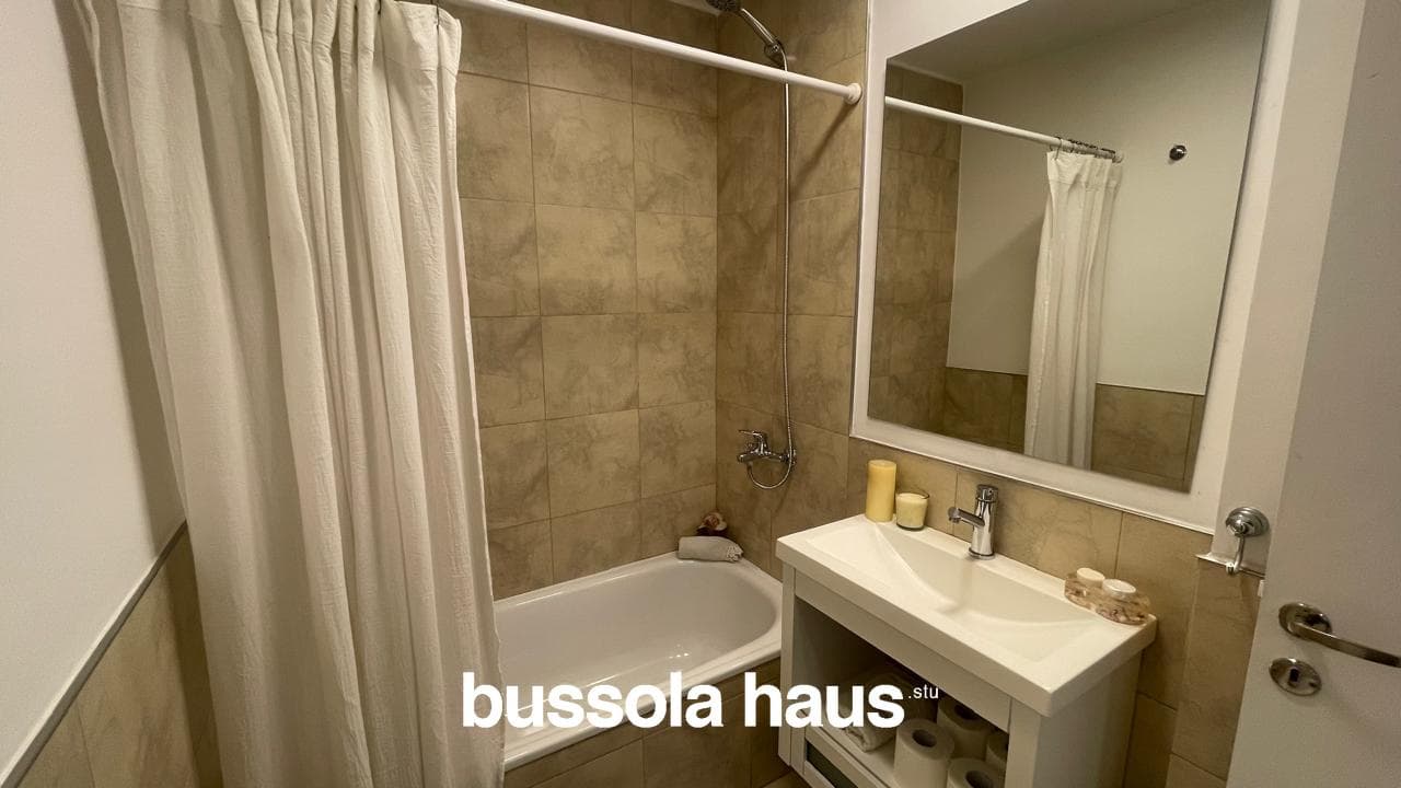 Two-room ground-floor apartment with a garden in Sendero