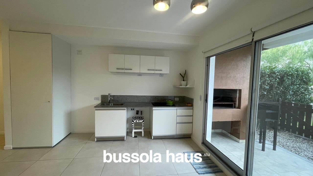 Two-room ground-floor apartment with a garden in Sendero